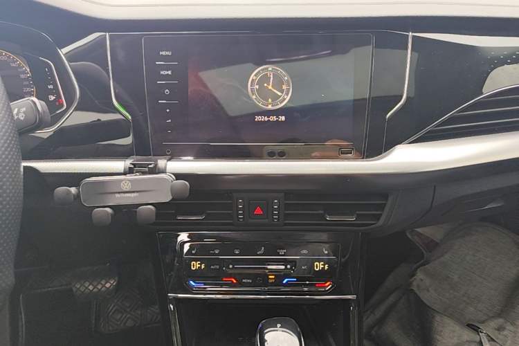 Used Volkswagen Passat 2022 330TSI Elite Edition Custom Version Audio And AC Panel