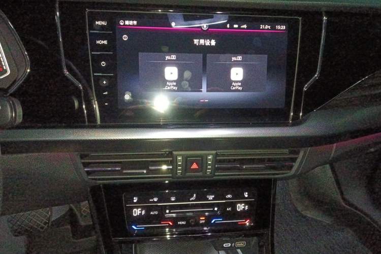 Used Volkswagen Passat 2022 330TSI Starry Luxury Edition Audio And AC Panel