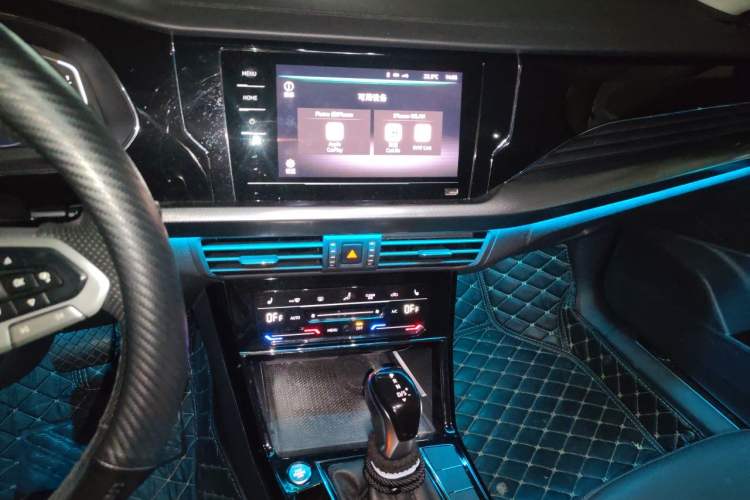 Used Volkswagen Passat 2022 330TSI Starry Elite Edition Audio And AC Panel