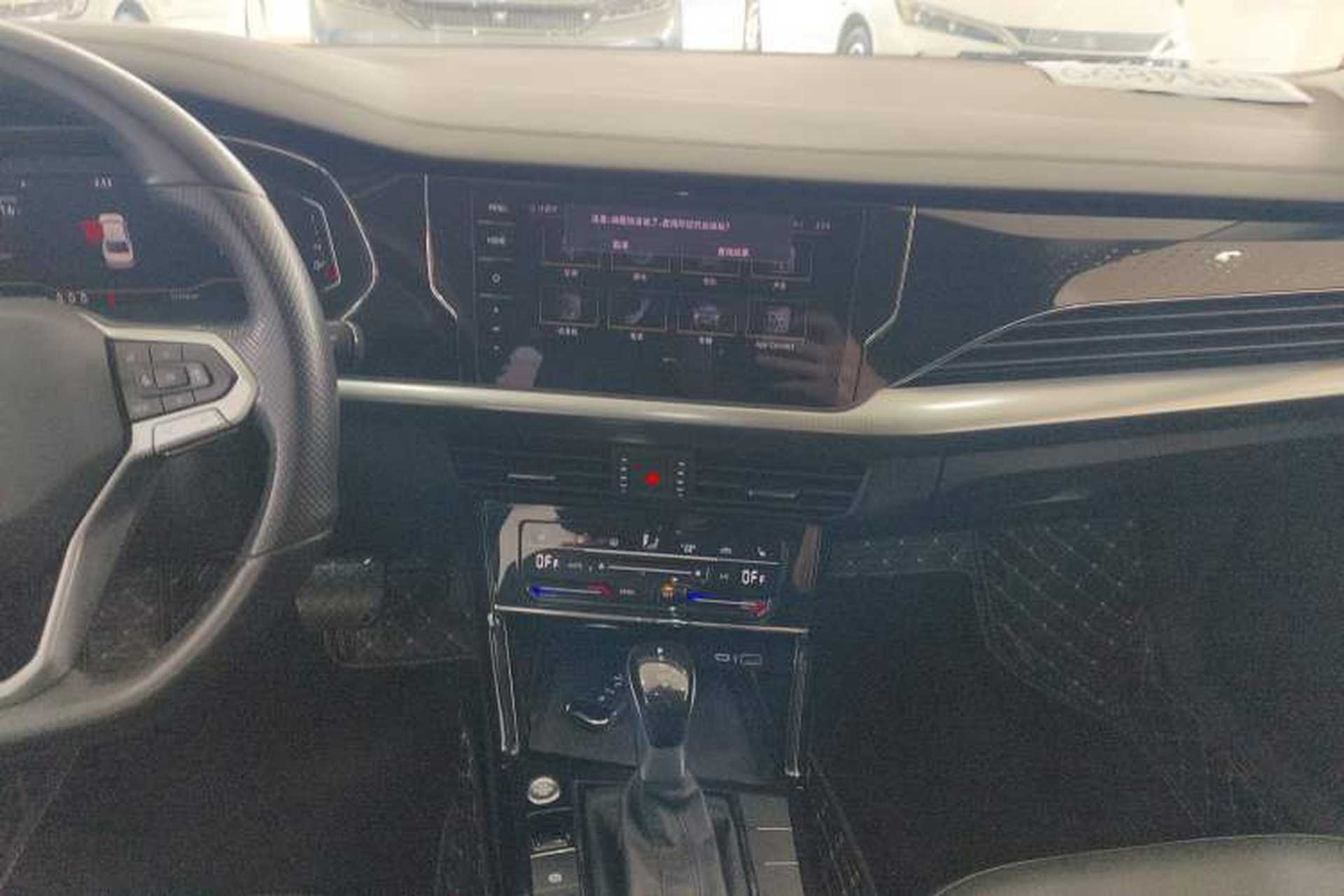 Used Volkswagen Passat 2022 330TSI Starry Elite Edition Audio And AC Panel