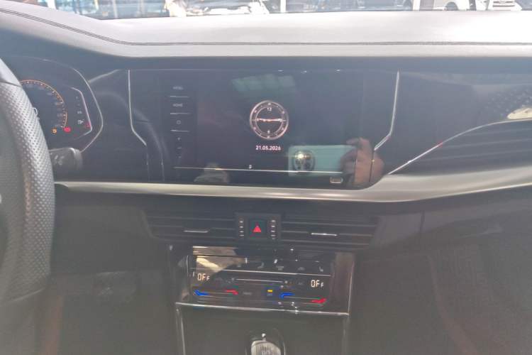 Used Volkswagen Passat 2022 330TSI Elite Edition Audio And AC Panel