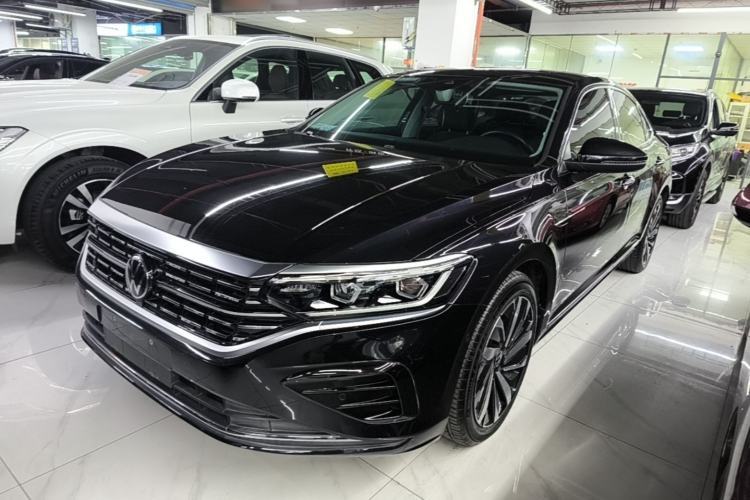 Used Volkswagen Passat 2022 330TSI Luxury Edition Guazi used car, China used car export, Used car for sale, Used cars, Cheapest cars for sale