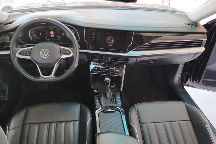 Used Volkswagen Passat 2022 330TSI Elite Edition Custom Version Center Console
