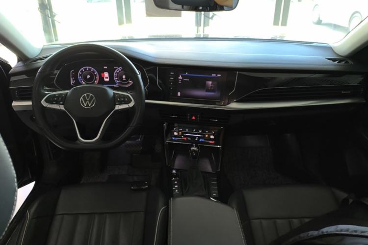 Used Volkswagen Passat 2022 330TSI Starry Elite Edition Center Console
