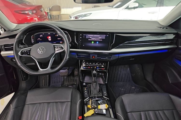 Used Volkswagen Passat 2022 330TSI Starry Luxury Edition Center Console