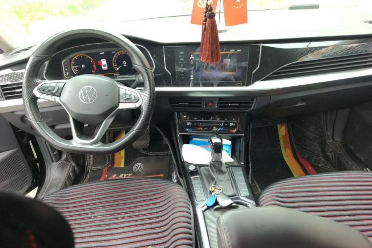 Used Volkswagen Passat 2022 280TSI Elite Edition Center Console