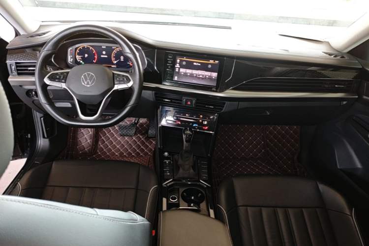 Used Volkswagen Passat 2022 330TSI Starry Elite Edition Center Console