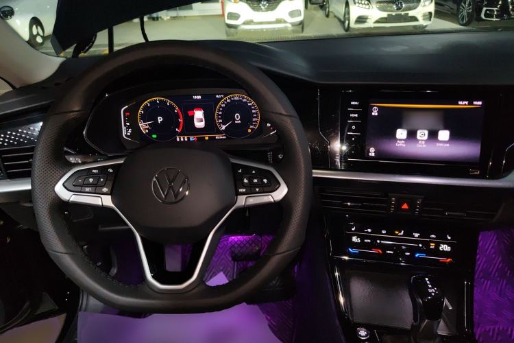 Used Volkswagen Passat 2022 330TSI Starry Elite Edition Center Console