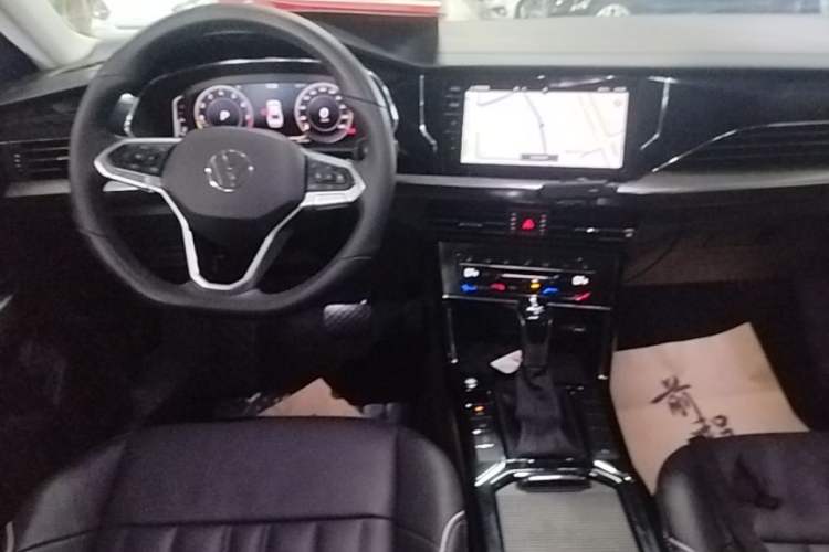 Used Volkswagen Passat 2022 330TSI Elite Edition Center Console