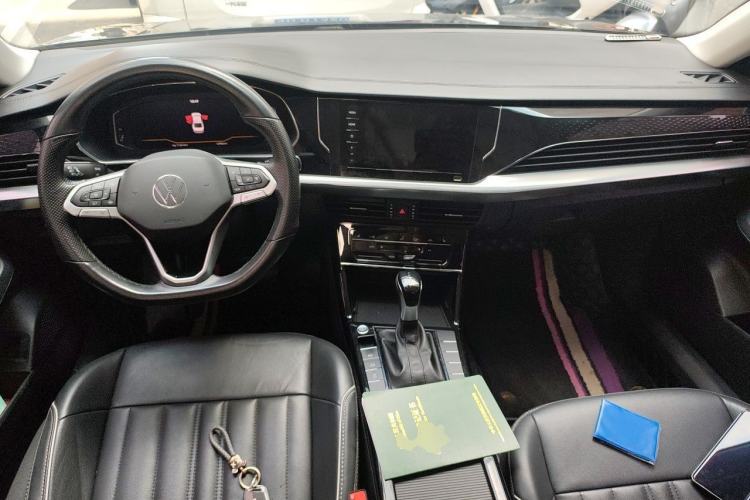 Used Volkswagen Passat 2022 330TSI Starry Elite Edition Center Console