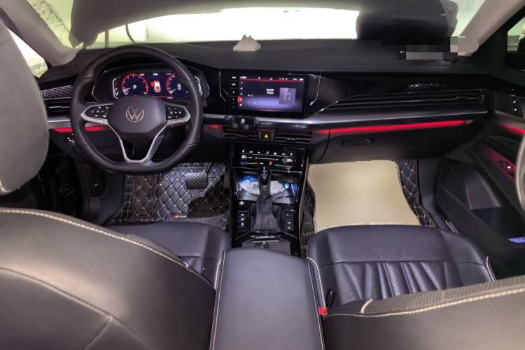 Used Volkswagen Passat 2022 330TSI Starry Luxury Edition Center Console