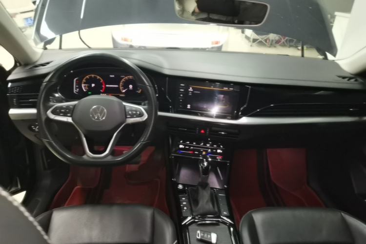 Used Volkswagen Passat 2022 280TSI Elite Edition Center Console