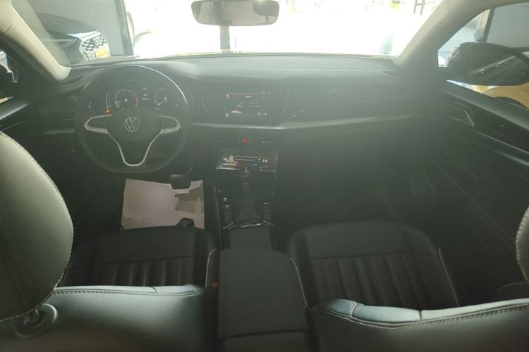 Used Volkswagen Passat 2022 330TSI Elite Edition Center Console