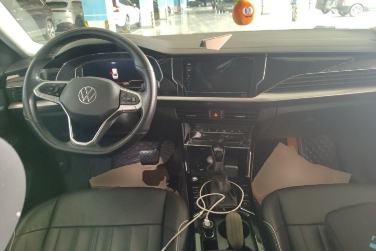 Used Volkswagen Passat 2022 330TSI Starry Elite Edition Center Console