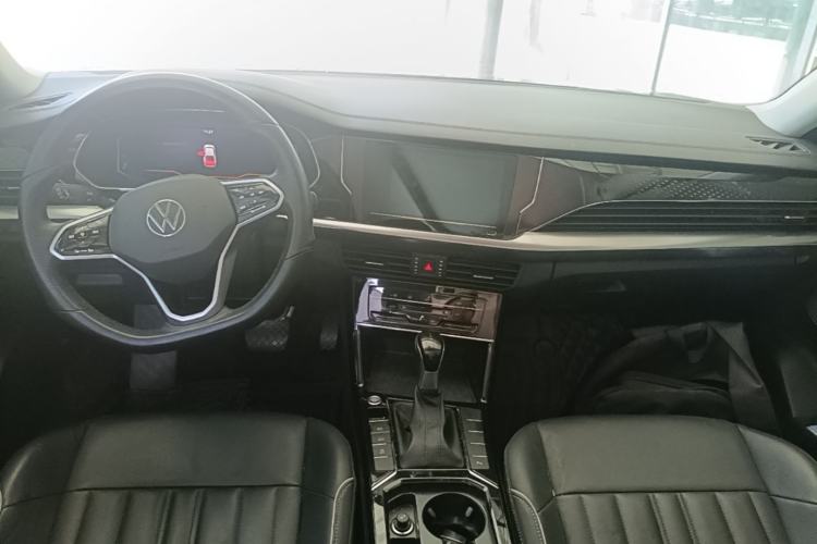 Used Volkswagen Passat 2022 330TSI Starry Elite Edition Center Console