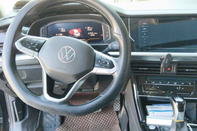 Used Volkswagen Passat 2022 330TSI Elite Edition Center Console