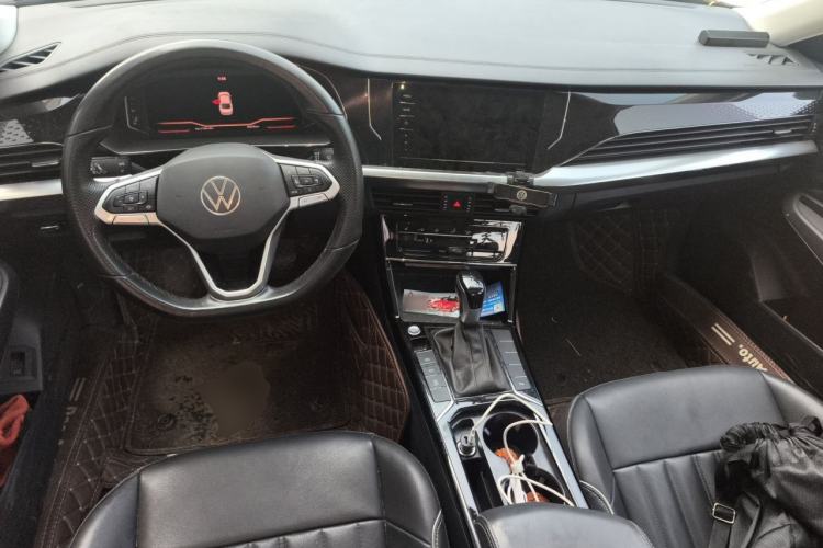Used Volkswagen Passat 2022 330TSI Starry Elite Edition Center Console