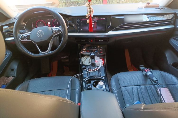 Used Volkswagen Passat 2022 330TSI Starry Luxury Edition Center Console