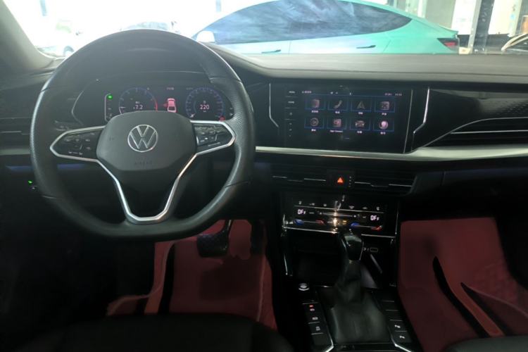 Used Volkswagen Passat 2022 330TSI Starry Luxury Edition Center Console