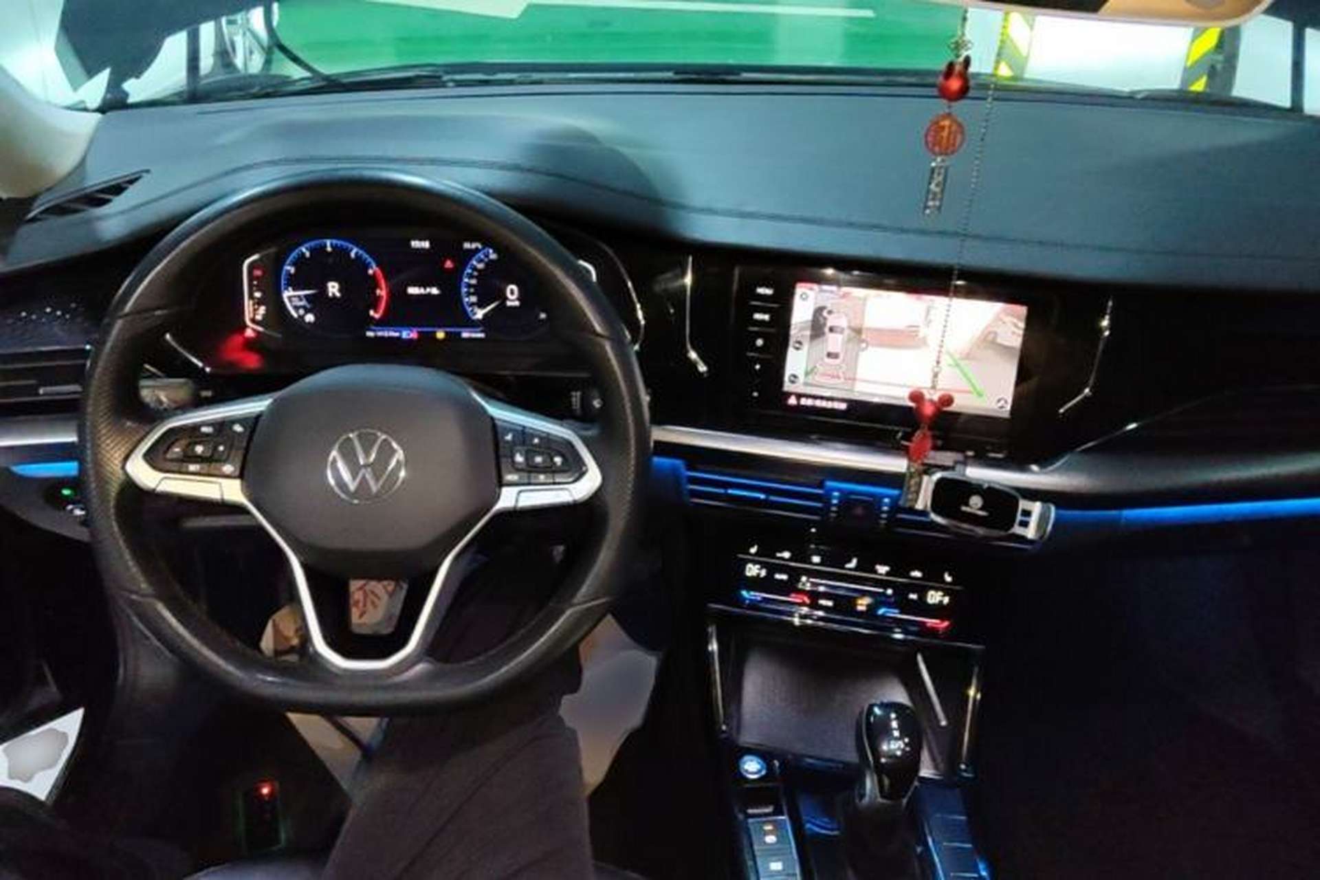 Used Volkswagen Passat 2022 330TSI Elite Edition Center Console