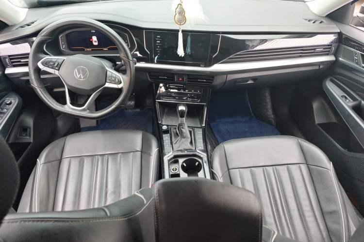 Used Volkswagen Passat 2022 330TSI Starry Elite Edition Center Console