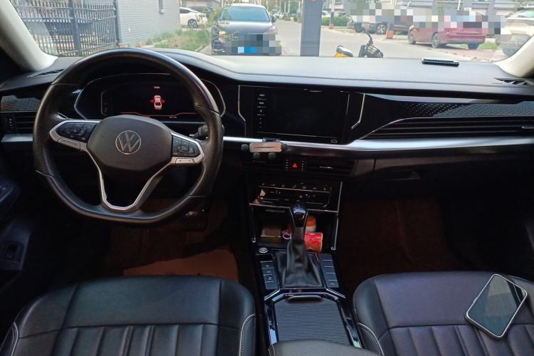 Used Volkswagen Passat 2022 330TSI Starry Elite Edition Center Console