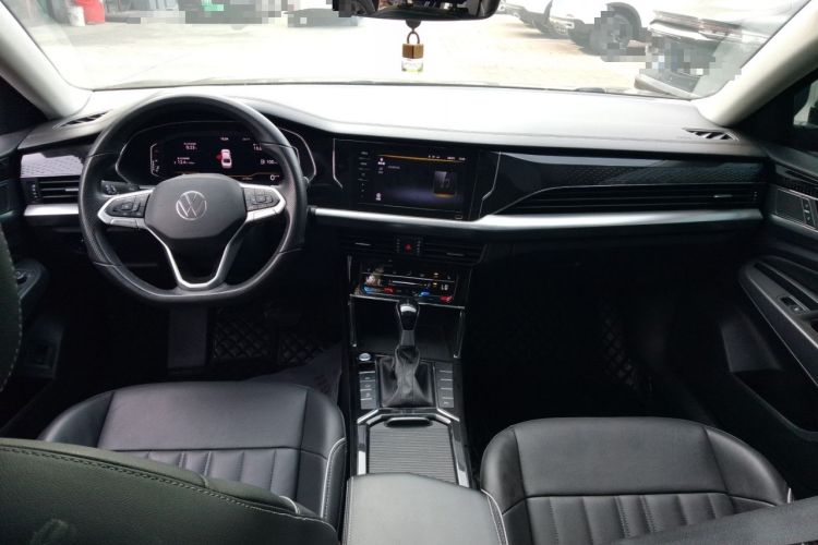Used Volkswagen Passat 2022 330TSI Elite Edition Center Console