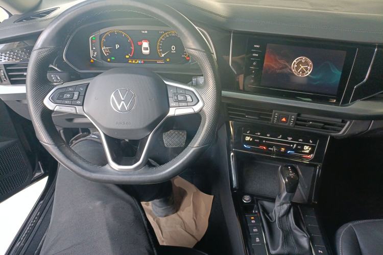 Used Volkswagen Passat 2022 330TSI Elite Edition Center Console
