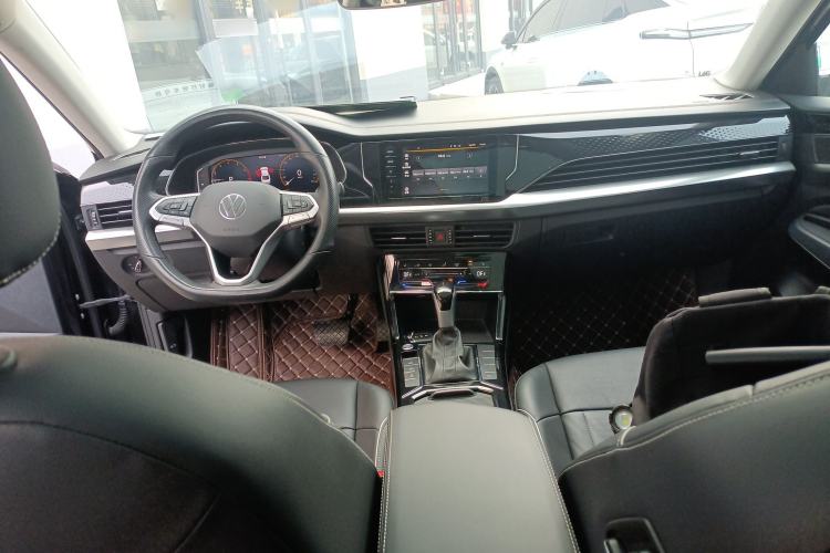 Used Volkswagen Passat 2022 330TSI Starry Elite Edition Center Console