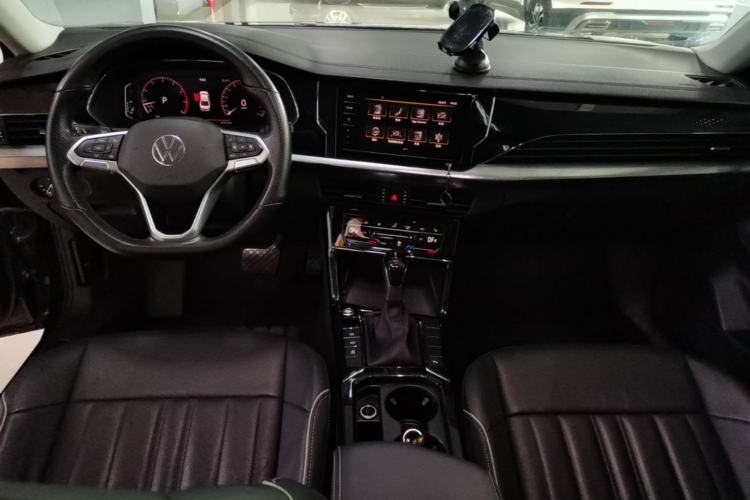 Used Volkswagen Passat 2022 330TSI Elite Edition Custom Version Center Console