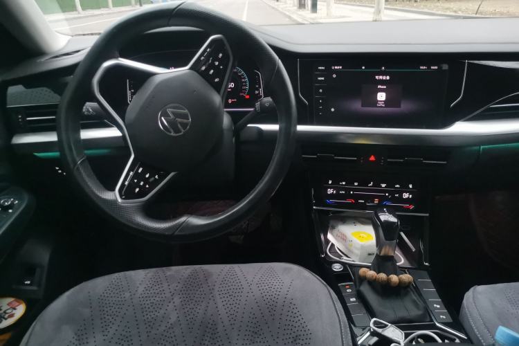 Used Volkswagen Passat 2022 330TSI Starry Luxury Edition Center Console