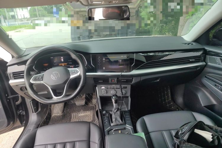 Used Volkswagen Passat 2022 280TSI Business Edition Center Console