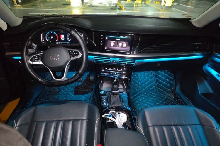 Used Volkswagen Passat 2022 330TSI Starry Elite Edition Center Console