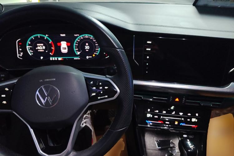 Used Volkswagen Passat 2022 330TSI Starry Luxury Edition Center Console