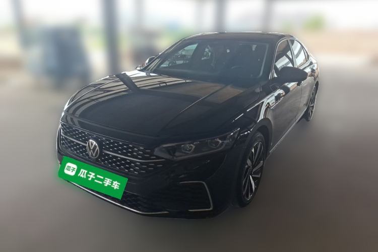Used Volkswagen Passat 2022 330TSI Luxury Edition Guazi used car, China used car export, Used car for sale, Used  cars, Cheapest cars for sale
