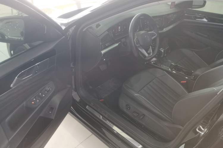 Used Volkswagen Passat 2022 330TSI Elite Edition Driver Seat