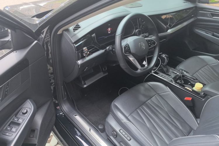 Used Volkswagen Passat 2022 330TSI Starry Luxury Edition Driver Seat