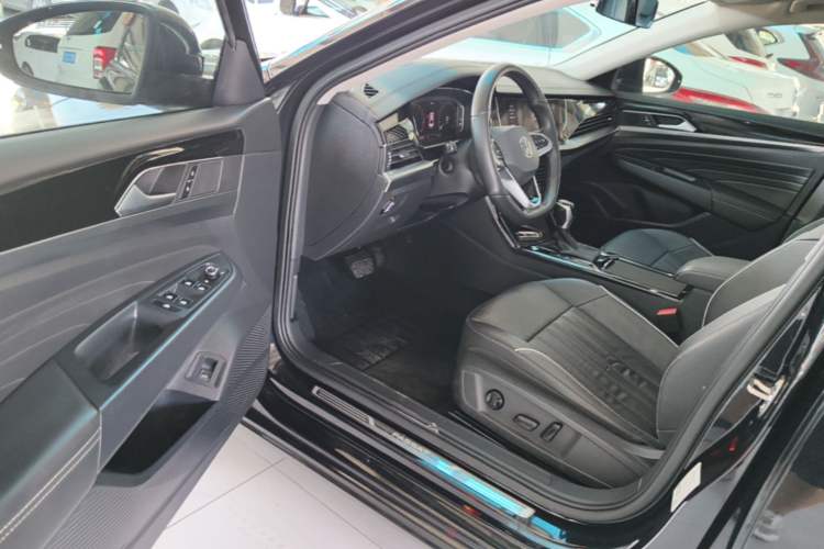 Used Volkswagen Passat 2022 330TSI Elite Edition Custom Version Driver Seat