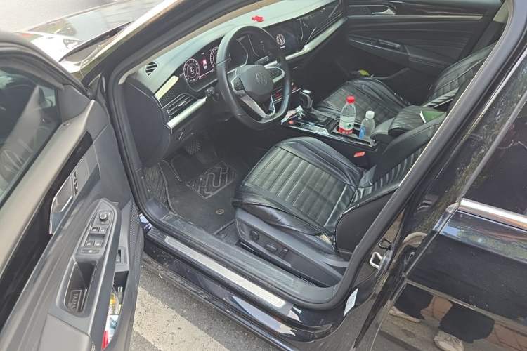 Used Volkswagen Passat 2022 330TSI Starry Elite Edition Driver Seat