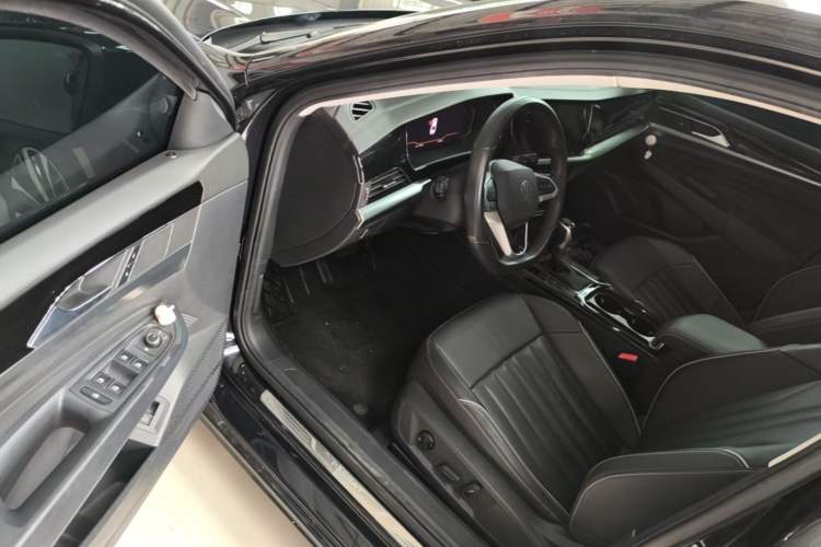 Used Volkswagen Passat 2022 330TSI Starry Elite Edition Driver Seat