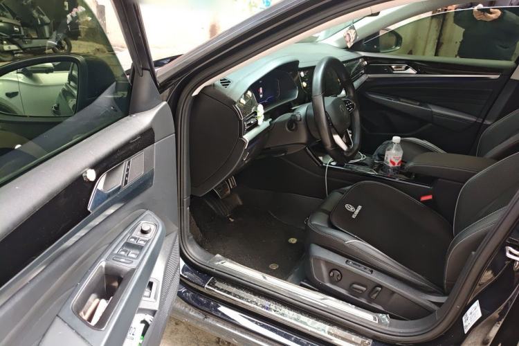 Used Volkswagen Passat 2022 330TSI Starry Luxury Edition Driver Seat