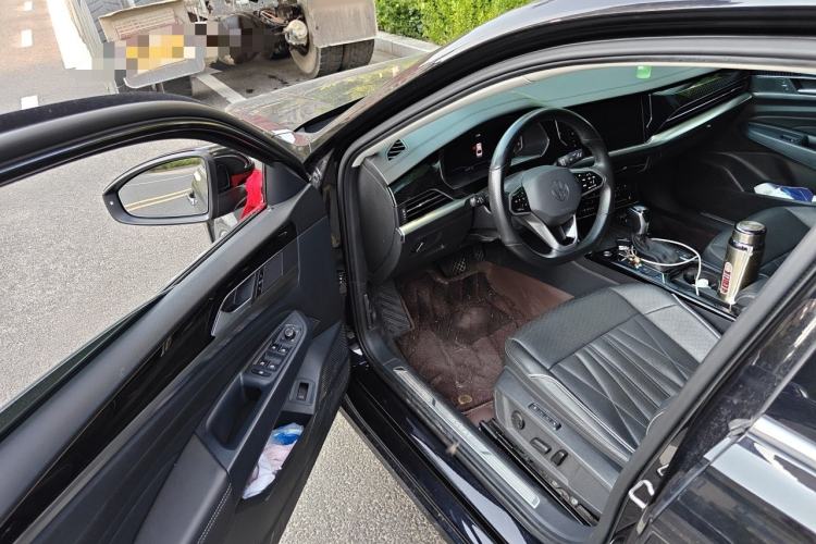 Used Volkswagen Passat 2022 330TSI Starry Luxury Edition Driver Seat