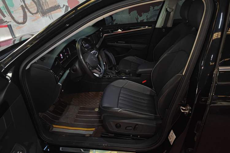 Used Volkswagen Passat 2022 330TSI Elite Edition Custom Version Driver Seat