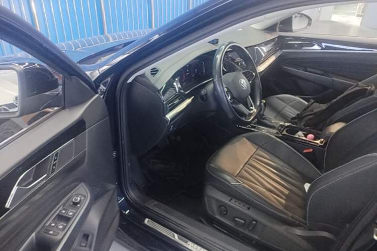Used Volkswagen Passat 2022 330TSI Starry Luxury Edition Driver Seat
