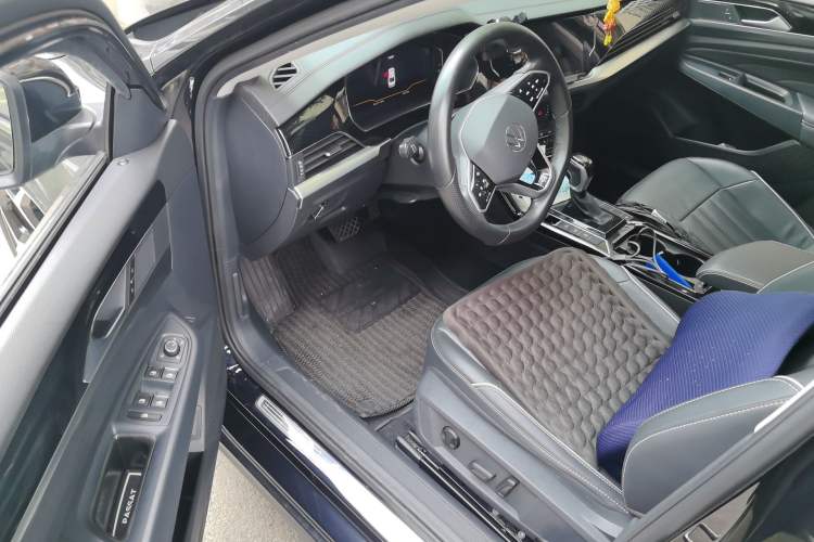 Used Volkswagen Passat 2022 330TSI Starry Luxury Edition Driver Seat