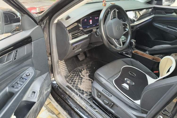 Used Volkswagen Passat 2022 330TSI Luxury Edition Driver Seat