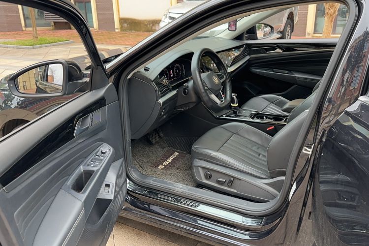 Used Volkswagen Passat 2022 280TSI Elite Edition Driver Seat