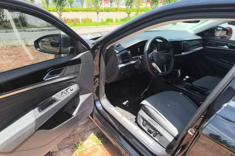 Used Volkswagen Passat 2022 380TSI Luxury Edition Driver Seat