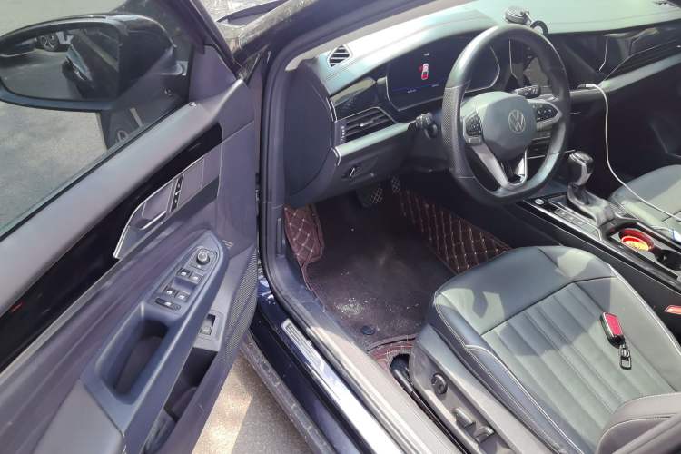 Used Volkswagen Passat 2022 330TSI Starry Elite Edition Driver Seat