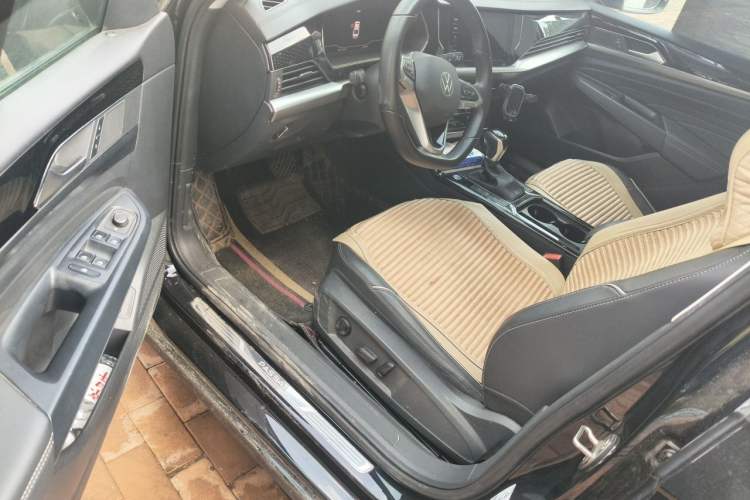 Used Volkswagen Passat 2022 330TSI Starry Elite Edition Driver Seat